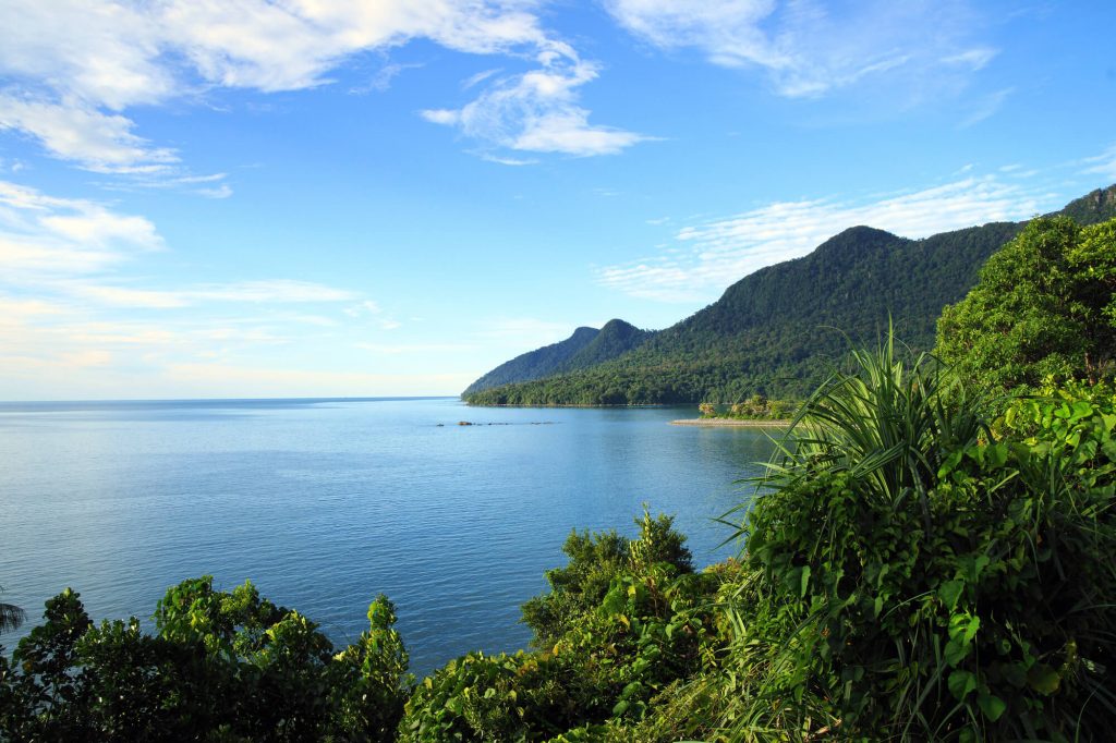 top 10 adventure travel destinations borneo