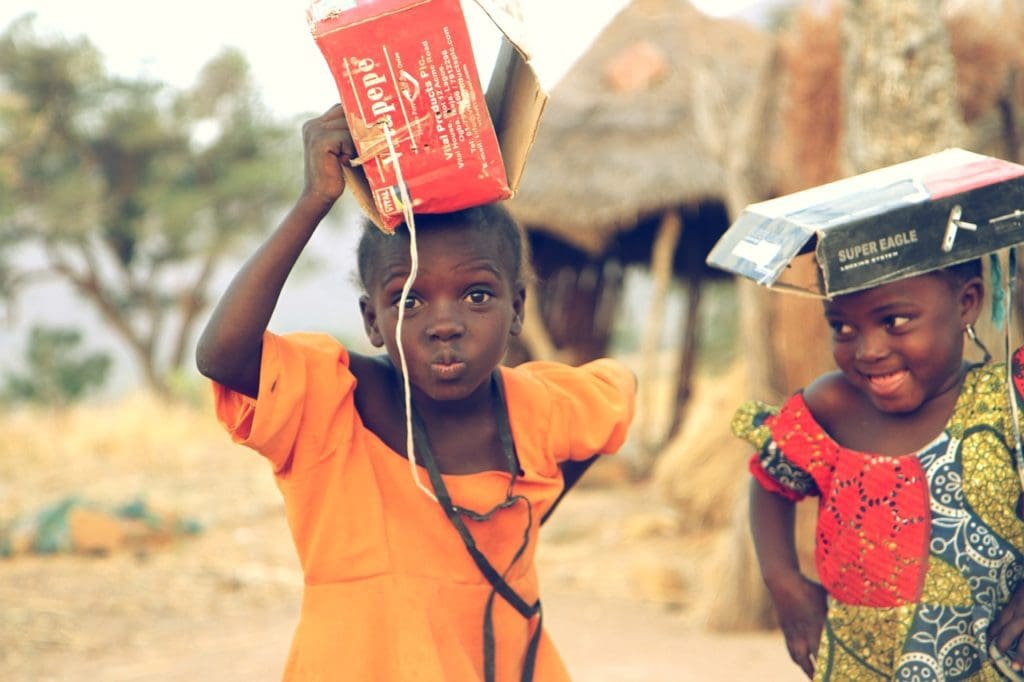 street, children, africa-2143805.jpg