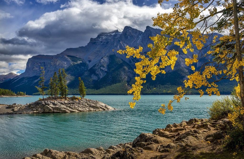 lake, mountains, banff national park-5961239.jpg