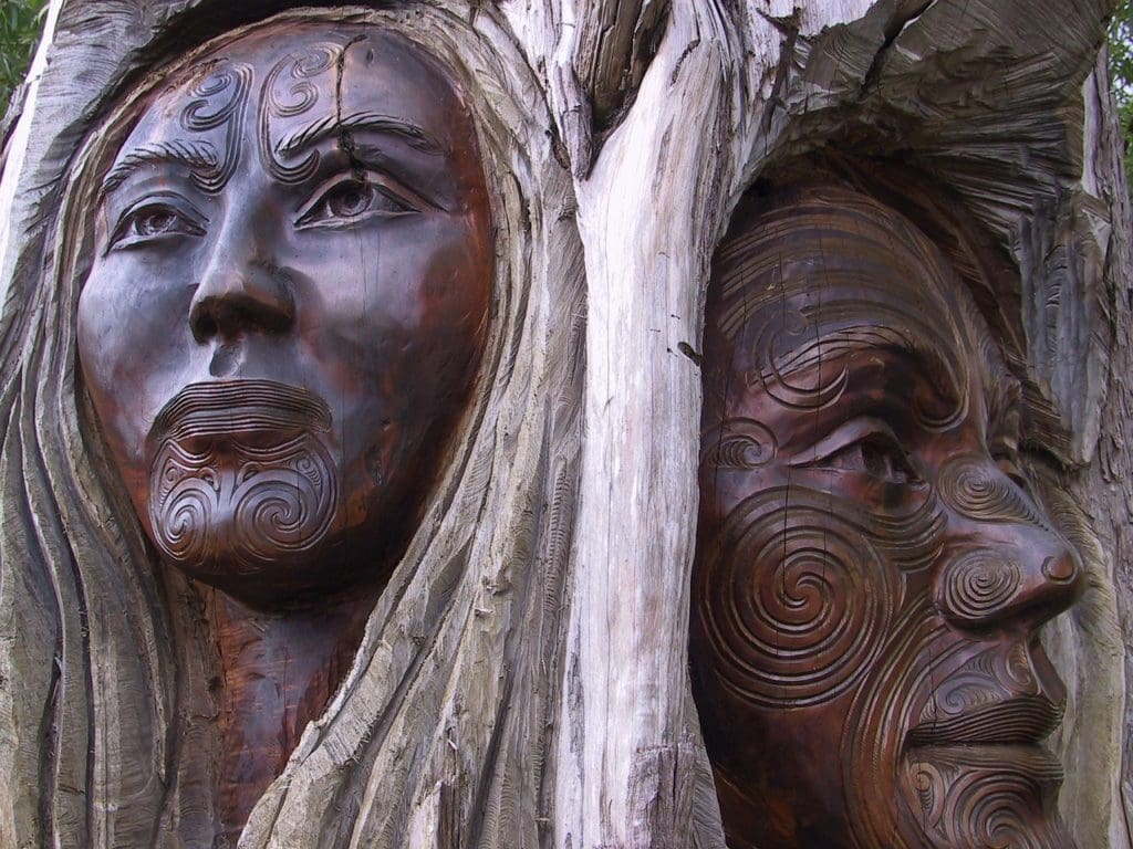 wood, carving, man-289005.jpg
