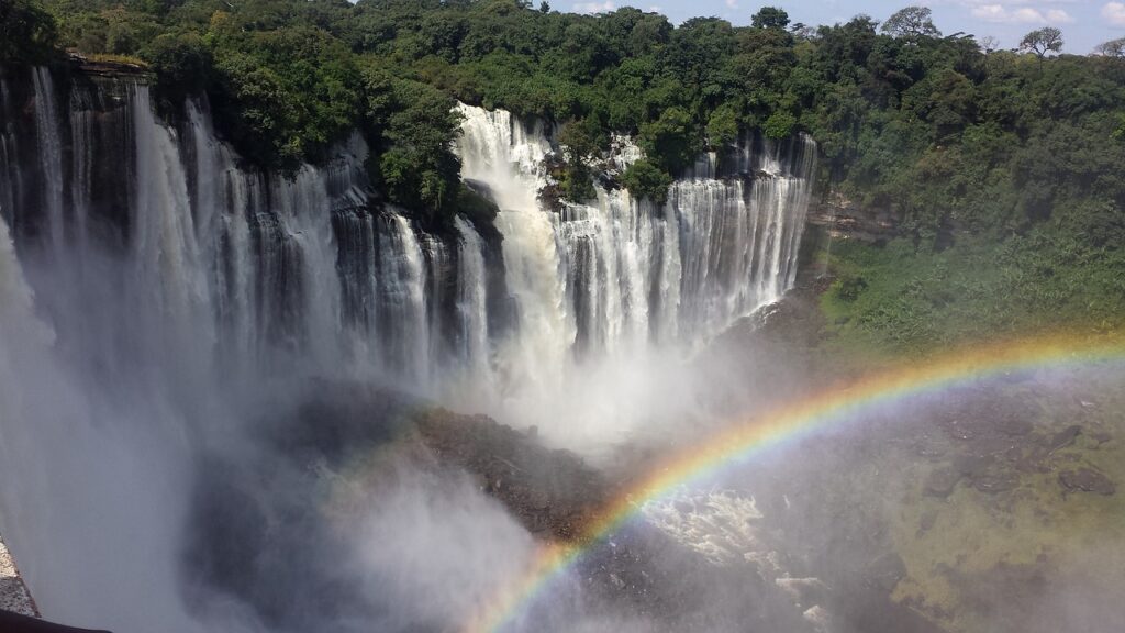 cataracts, angola, rainbow-536144.jpg